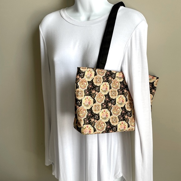 New Handmade Tote - Picture 2 of 4